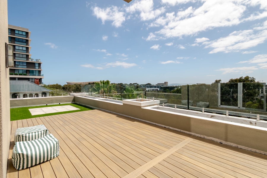 To Let 2 Bedroom Property for Rent in Green Point Western Cape